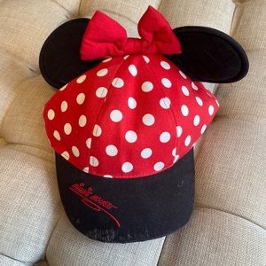 Walt Disney World Minnie Mouse Ears Polka Dot Red Hat